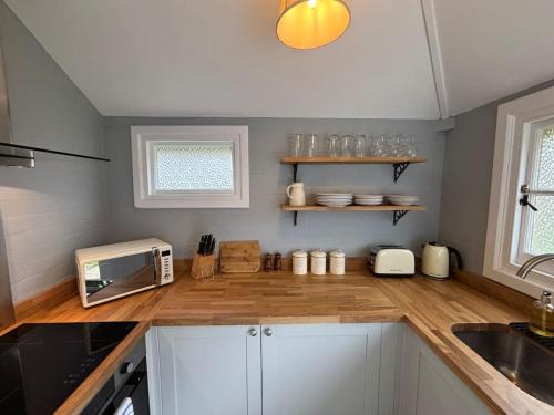 Freefolk Apartment | Old Post Cottage