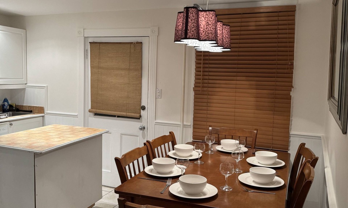 Saint-Jean-Baptiste Apartment | Old Quebec, restaurants, theater, within walking distance