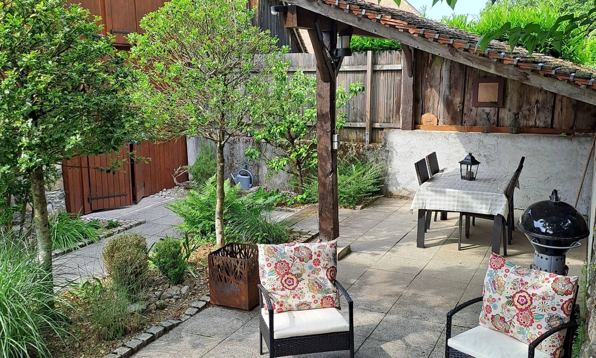 Lugrin Apartment | Old Savoy farmhouse, very quiet