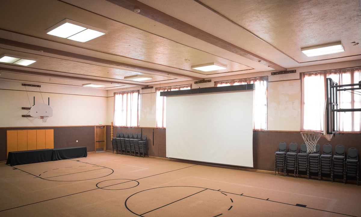 Rexburg House | Old School Inn Archer 10,000 square ft