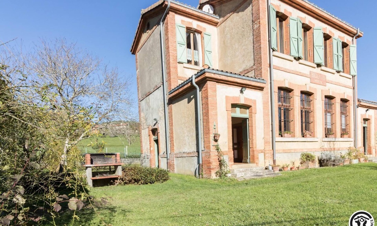 Montbrun-Bocage House | Old school - Montbrun-Bocage