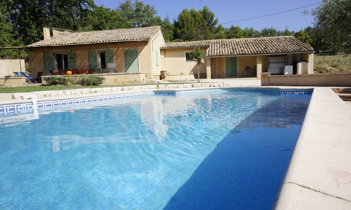 Saignon House | Old sheepfold; air conditioning throughout; lavender fields
