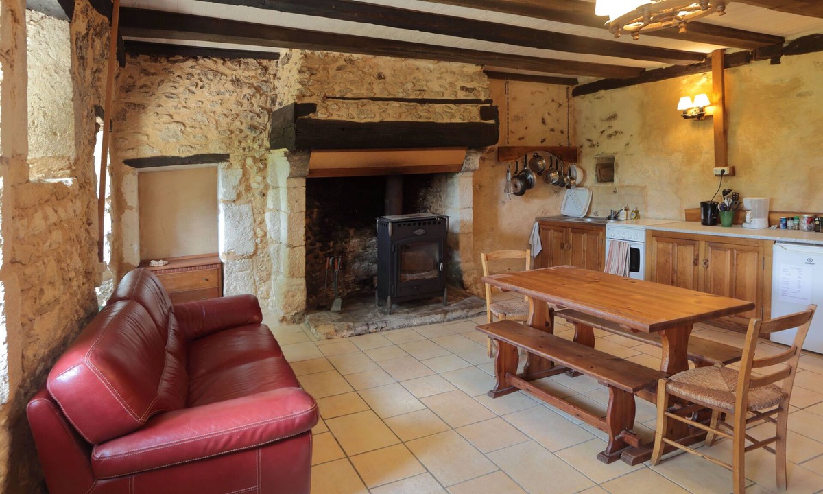 Villamblard Cottage | Old Stone Cottages in Peaceful, Rural Setting