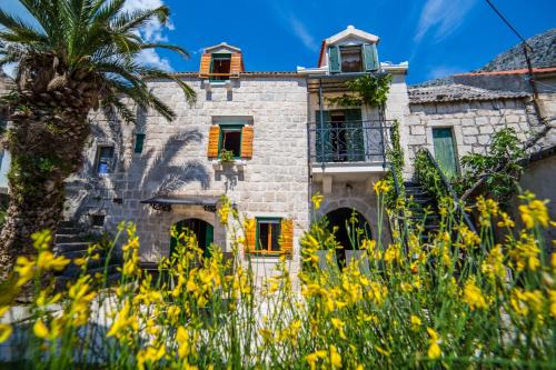 Drasnice Villa | Old stone house