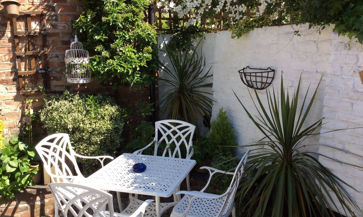 Upton upon Severn House | Old Street B&B