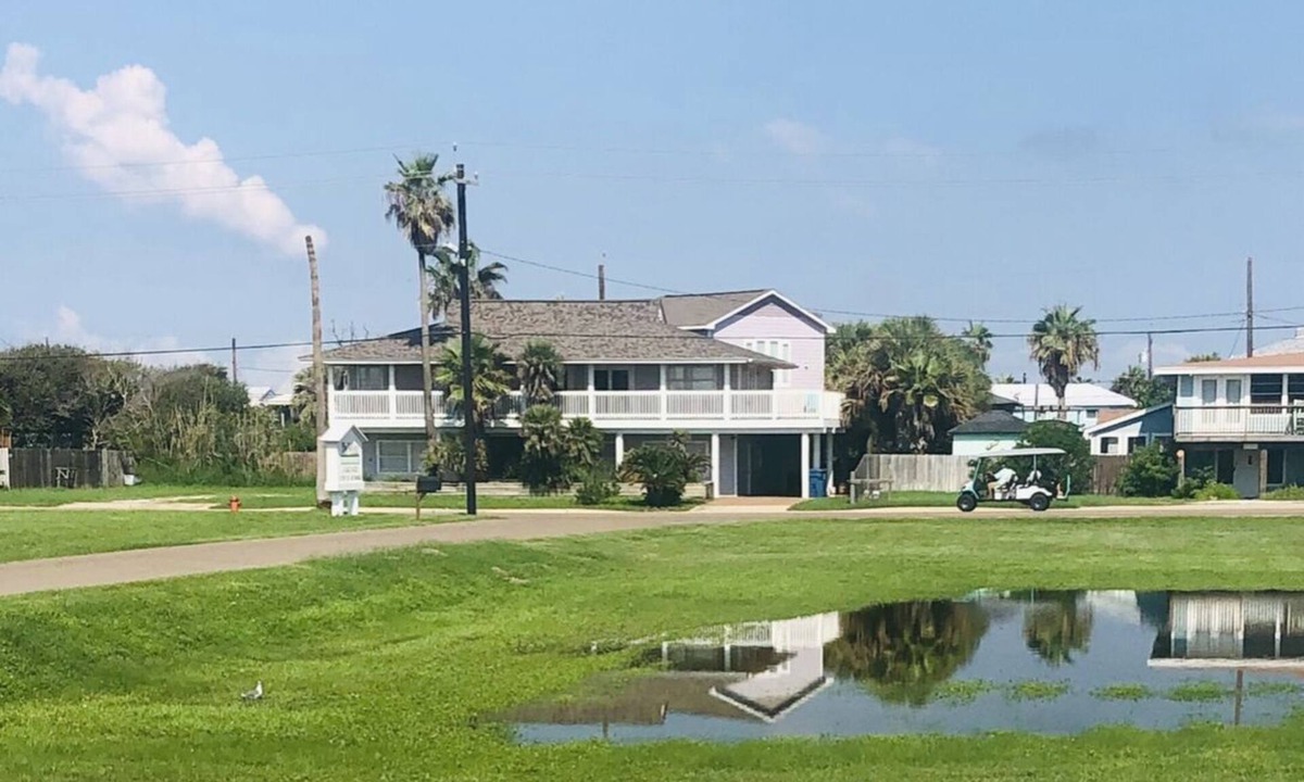 Shibui Sands House | Old town beach house compound sleeps 17