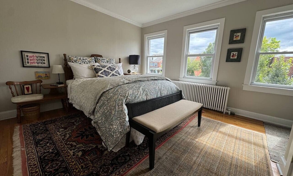 Old Town West Apartment | Old Town Gem – Steps to Cafés, Shops & Metro!