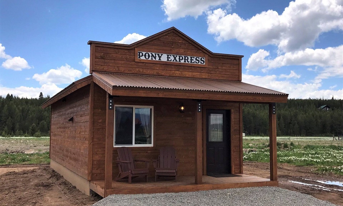 Island Park Cabin | Old West Escapes, Pony Express