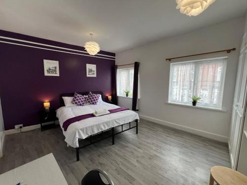 Oldbury House | Oldbury House - Bespoke for Contractors