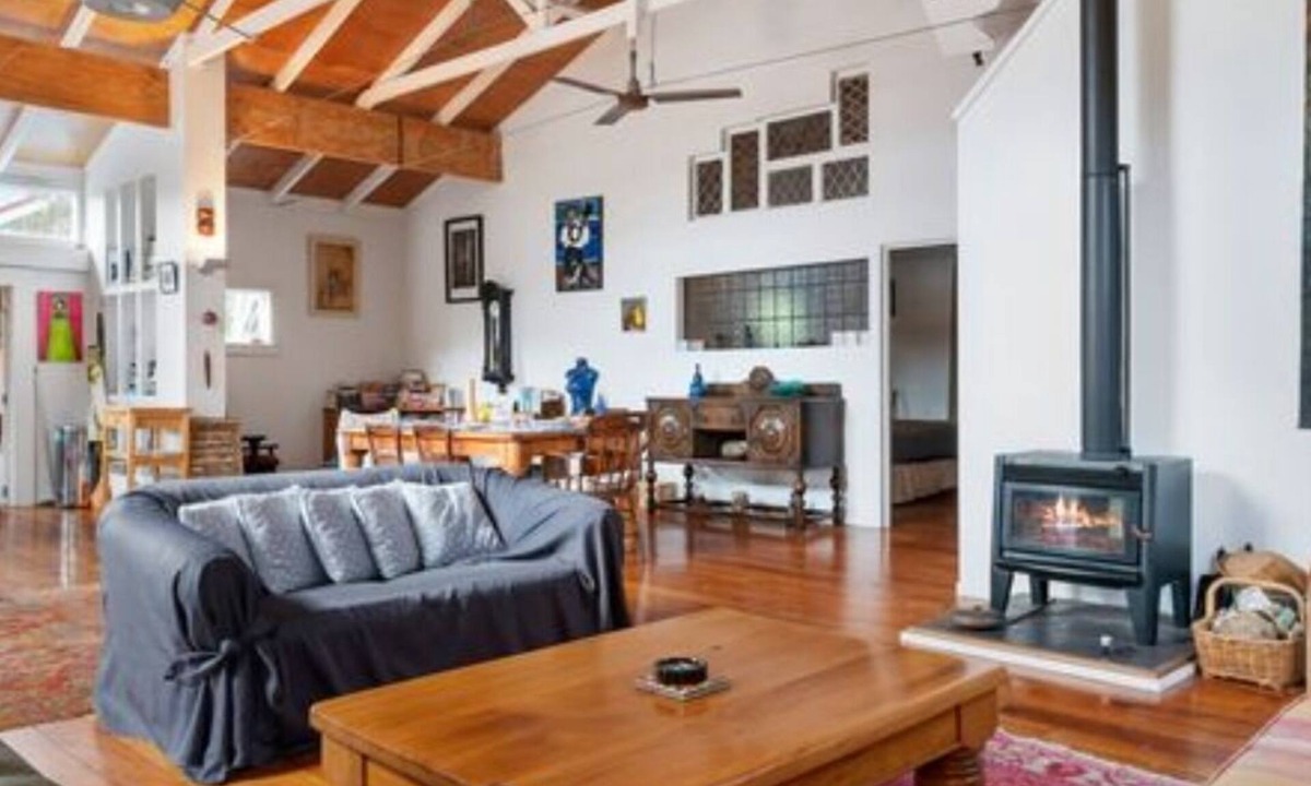 Waikanae House | Olde Beach Lux