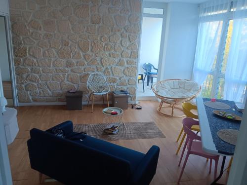 Avon Hotel | Olembe Garden