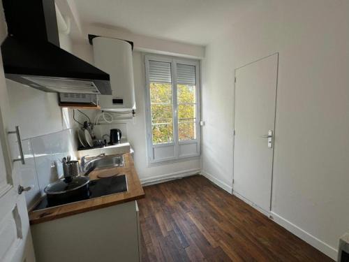 Poissy Bed & Breakfast | Oliasi Poissy
