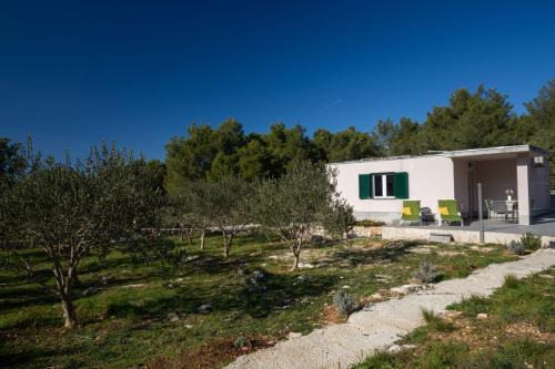 Cove Osibova (Milna) House | Olive Eden Holiday Home