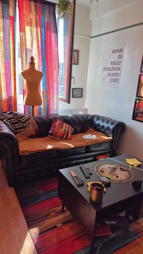 Pasteur-Rousseau House | Olivia