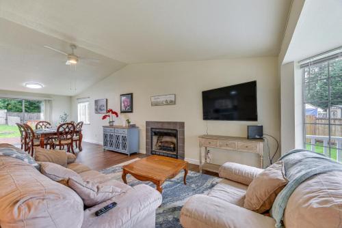 Tanglewilde-Thompson Place House | Olympia Home with Deck about 7 Mi to Amtrak Train!