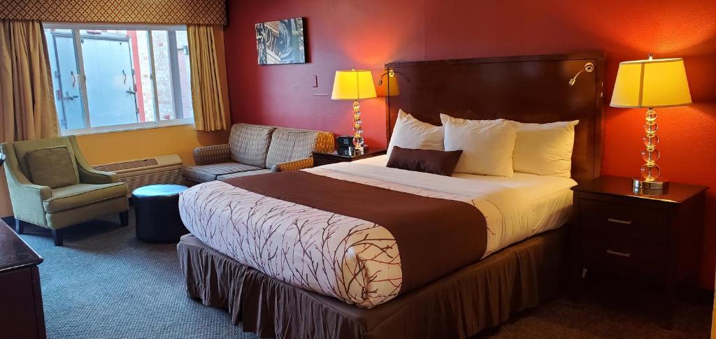 Aberdeen Hotel | Olympic Inn & Suites