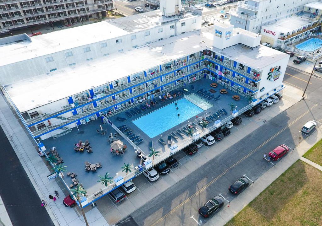 Wildwood Crest Hotel | Olympic Island Beach Resort
