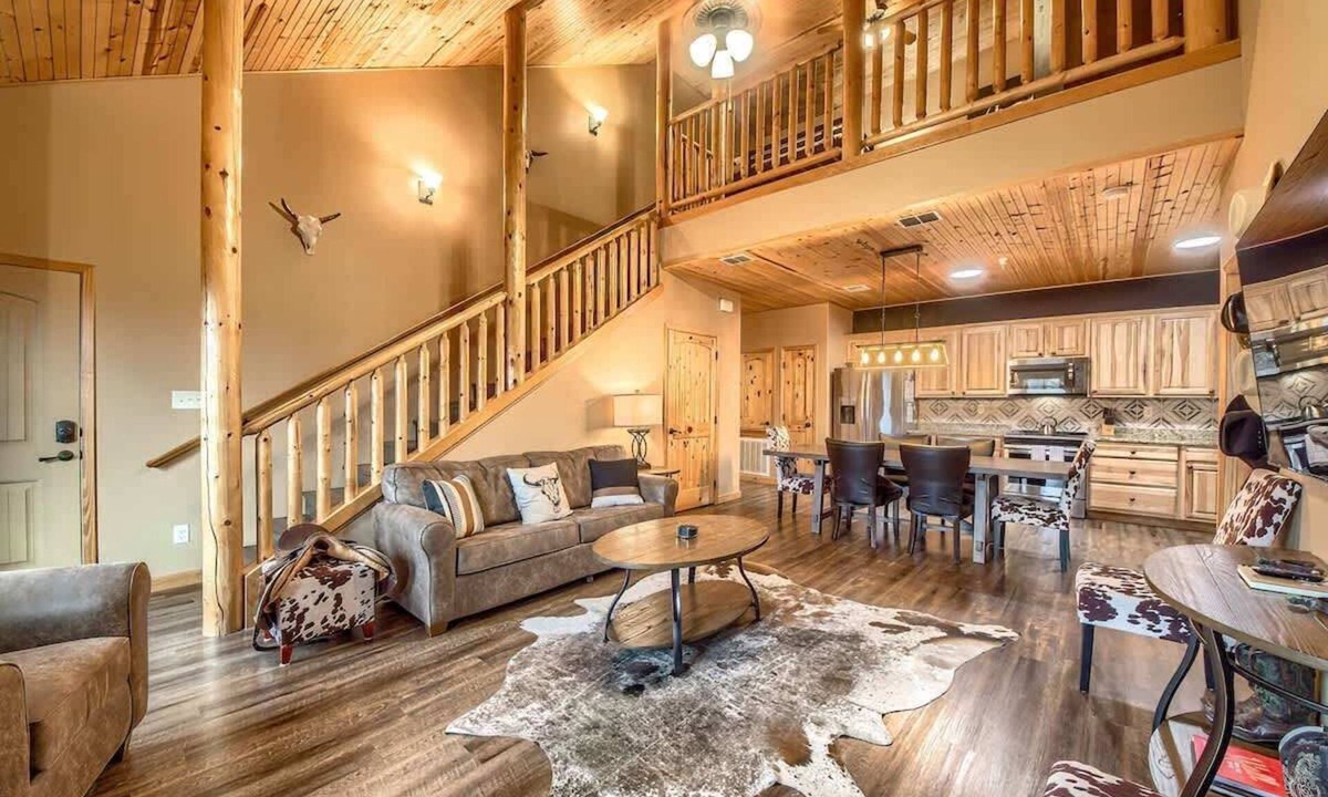 Gruene Condo | OM A5 River Float Haus on the Gruene
