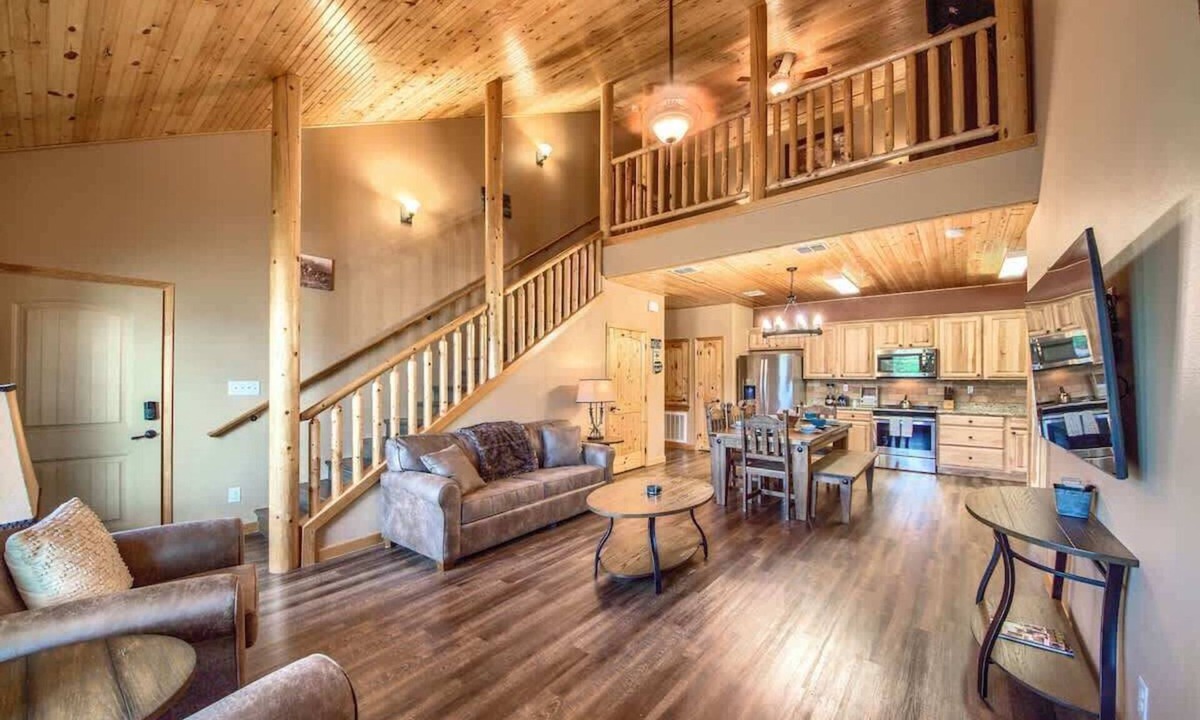 Gruene Apartment | OM A6A8 Gruene Road Hideaway at Old Mills Resort
