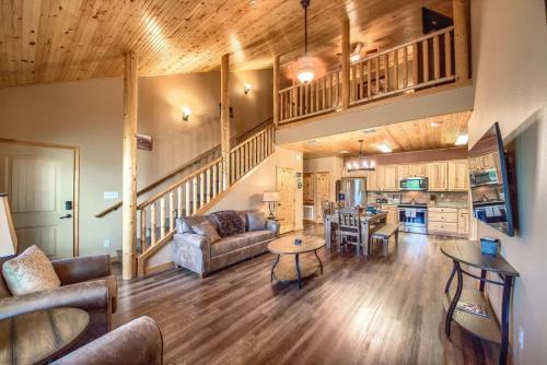 Gruene House | OM A8 Gruene River Two-Step at Old Mills Resort