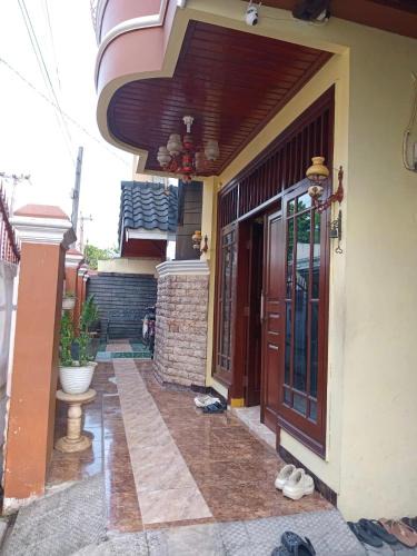 Tegalrejo House | Omah Cahyo Homestay