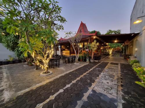 Depok Hotel | Omah Nayan Guesthouse