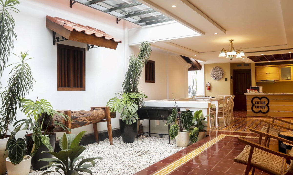 Central Yogyakarta Hotel | Omah Siliran Heritage