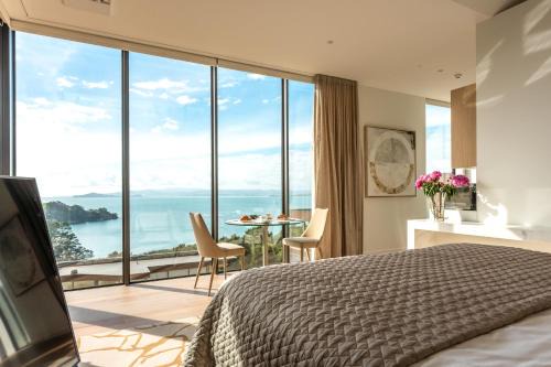 Waiheke Island Villa | Omana