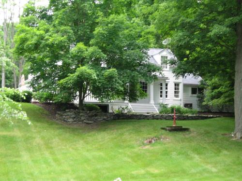 Clinton Corners Bed & Breakfast | Omega Special, 1860s farm house 7 acres