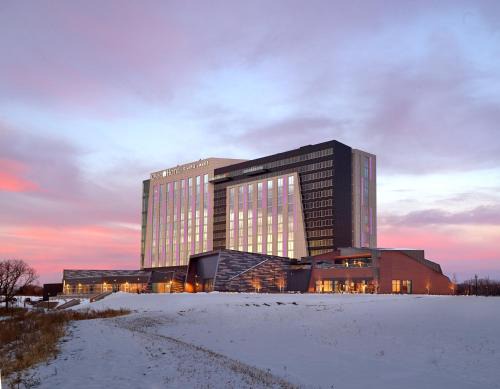 Eagan Hotel | Omni Viking Lakes
