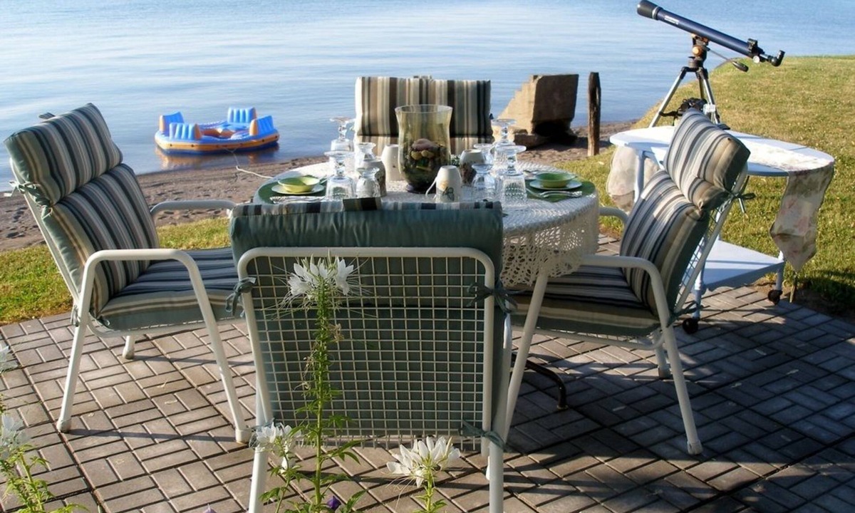 Wheatley Bed & Breakfast | Omstead's On Erie