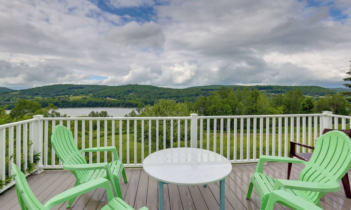 Millerton Apartment | On 12-Acre Lot: Lawrenceville Apt w/Lake View