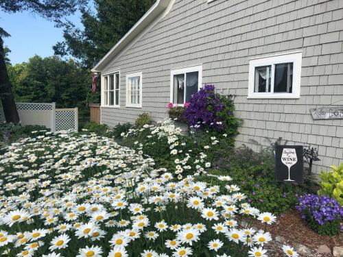 Suttons Bay House | On Belanger Pond