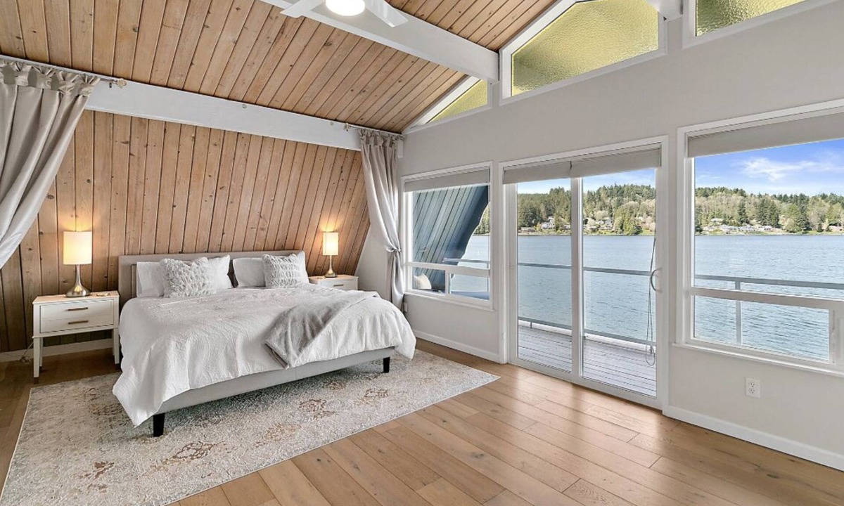 West Hills House | On Lake Time Bungalow