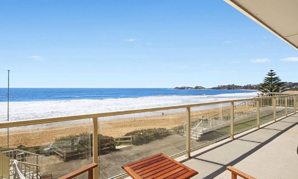 Wamberal Apartment | ON THE BEACH #13| Beachfront, Ocean Views | Accom Holidays