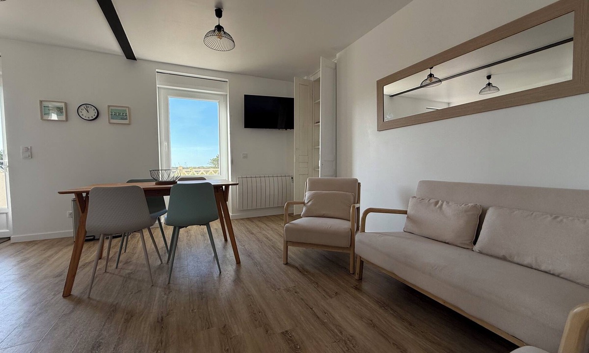 Portbail Apartment | On the beach