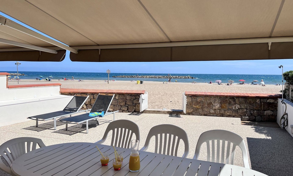 Valras-Plage House | On the beach