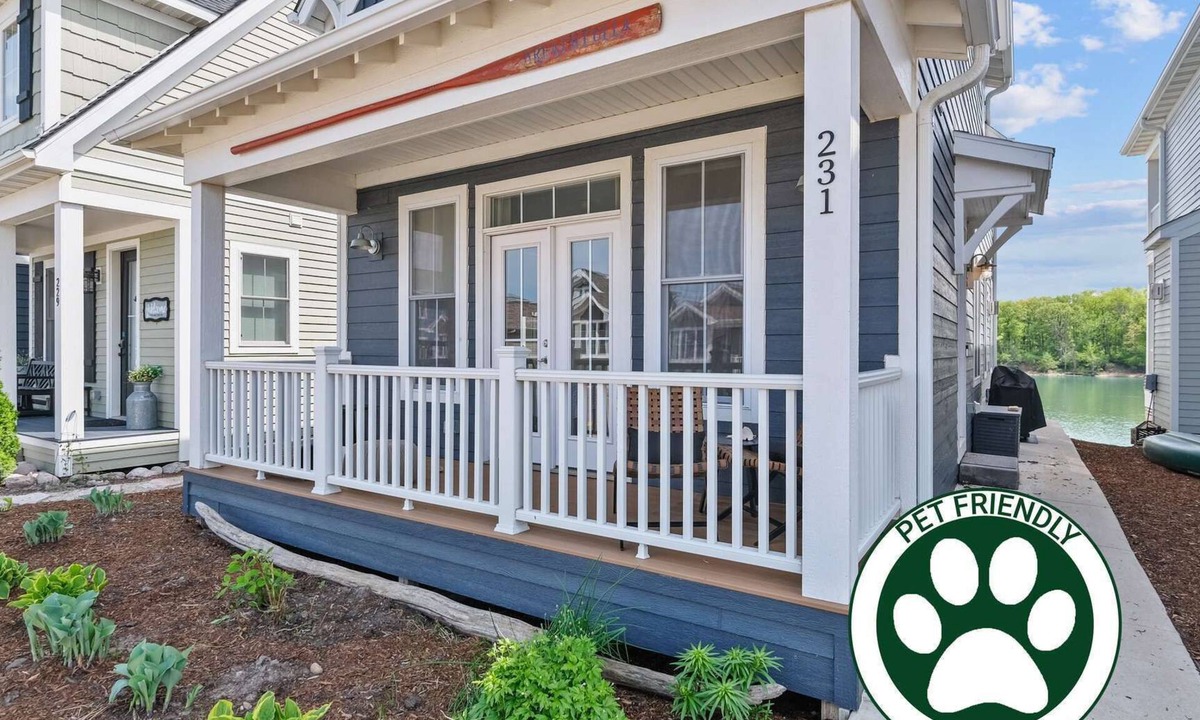 Ottawa House | On The Rocks | Villas at Herons Landing