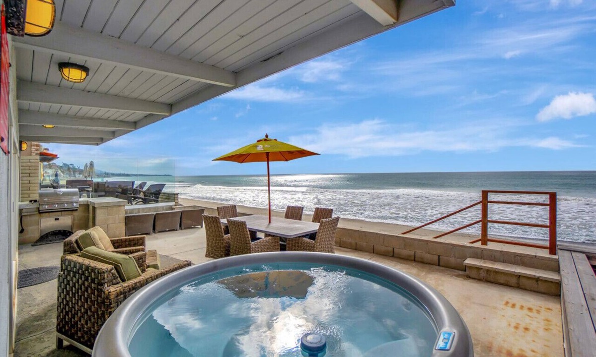 Capistrano Beach House | ON THE SAND! Private Beach! OCEAN FRONT HOT TUB! STR14-0126