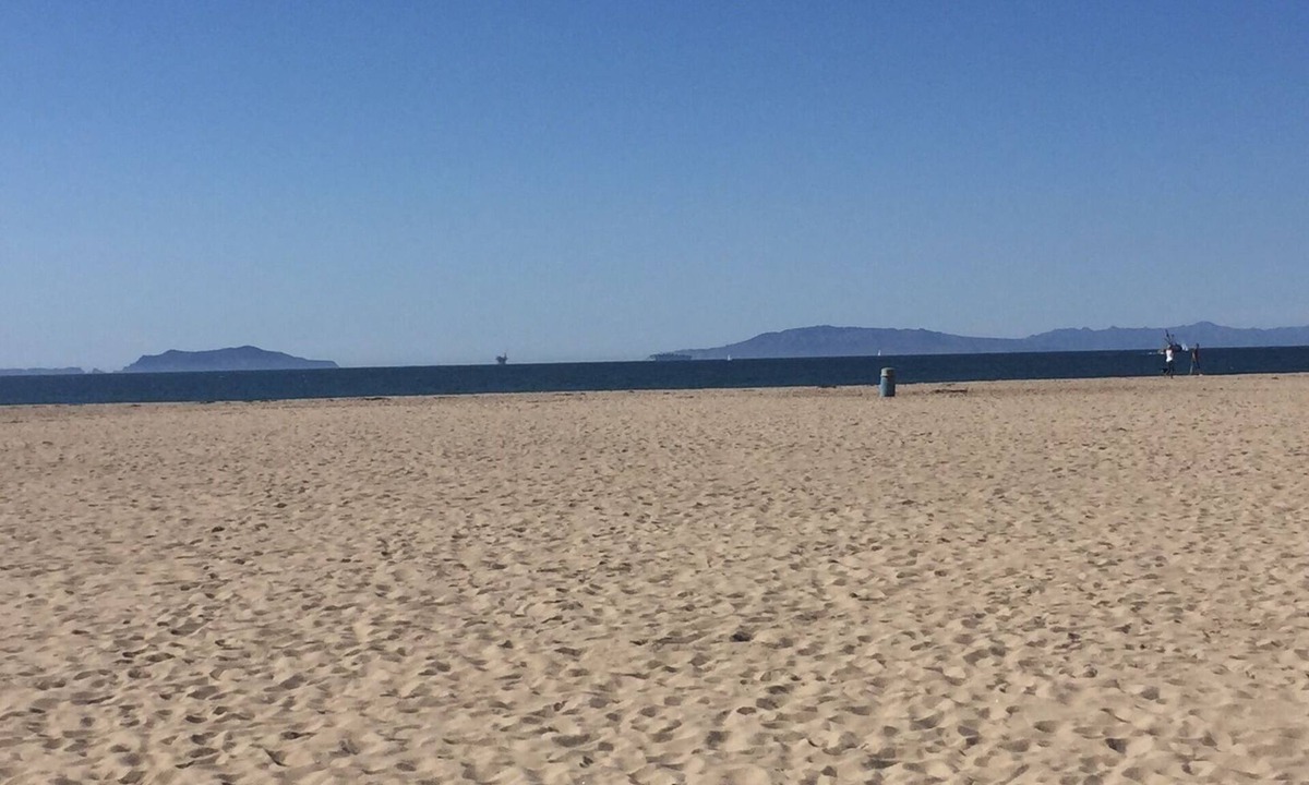 Silver Strand Apartment | On the Sand - Silverstrand Beach