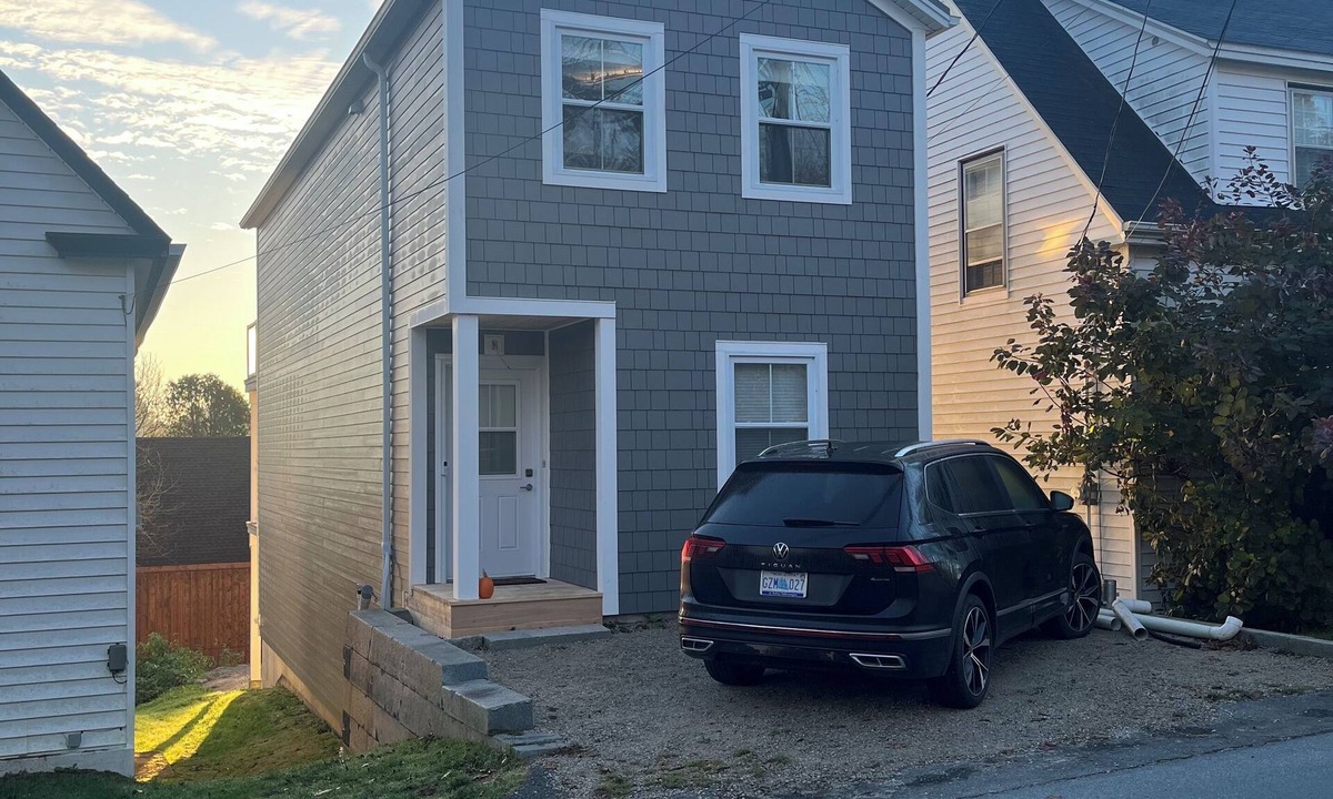 Chester House | One 12 Queen