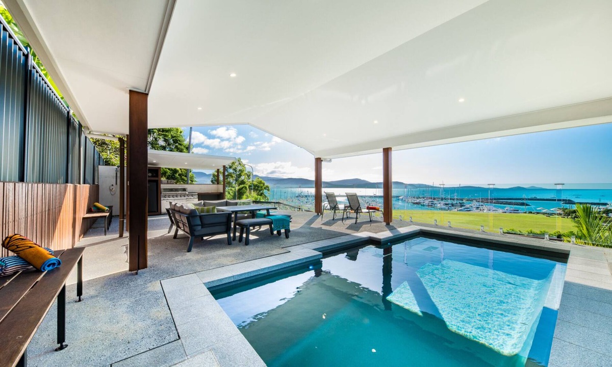 Airlie Beach House | One Airlie Beach.Beyond comparison