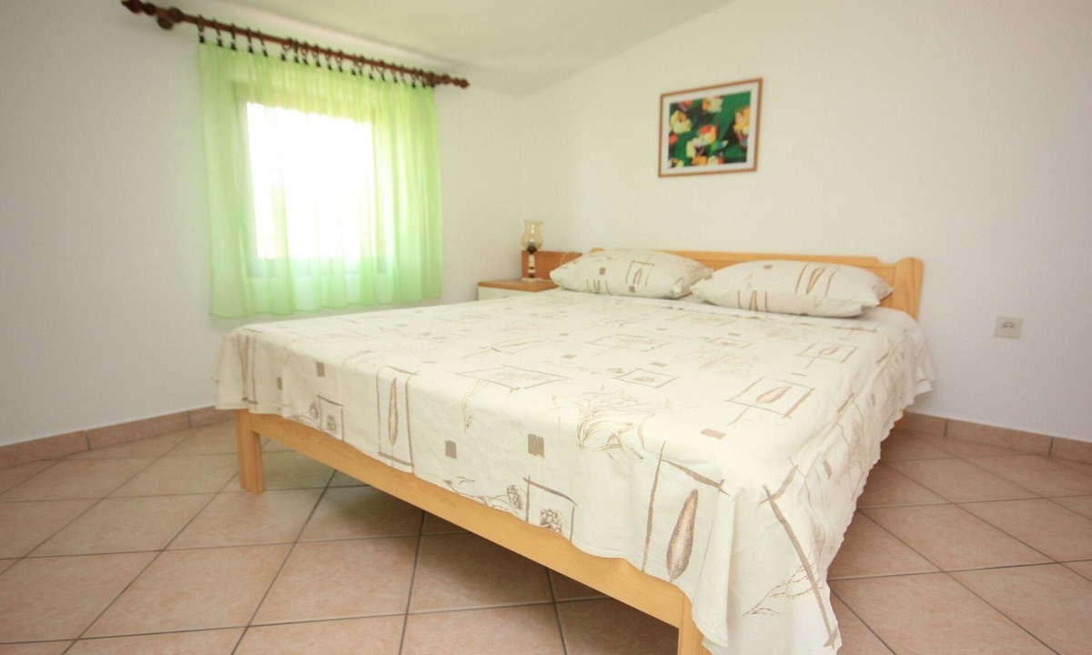 Kukljica Apartment | One bedroom apartment with balcony and sea view Kukljica, Ugljan (A-8210-e)