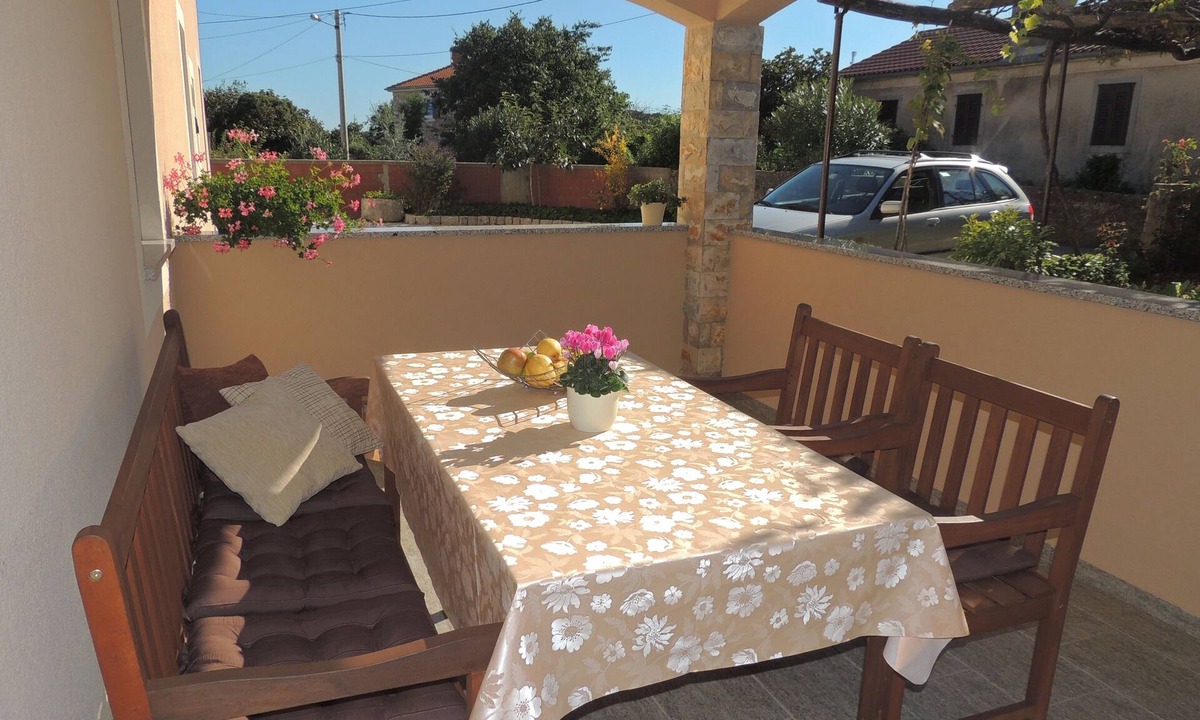 Gabonjin Apartment | One bedroom apartment with terrace Gabonjin, Krk (A-20351-b)