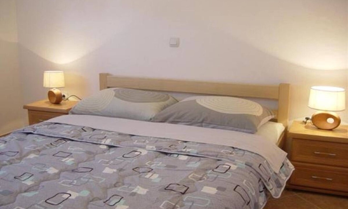 Malinska Apartment | One bedroom apartment with balcony Malinska, Krk (A-23054-c)