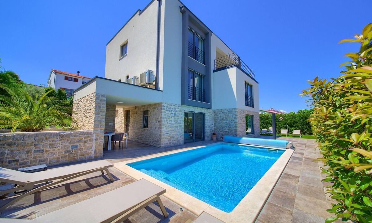 Njivice Apartment | One bedroom apartment with air-conditioning Njivice, Krk (A-22805-a)