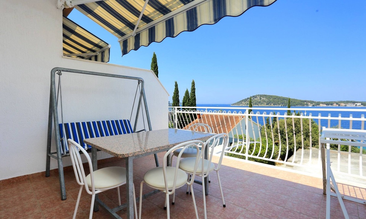 Razanj Apartment | One bedroom apartment near beach Ražanj, Rogoznica (A-10373-b)
