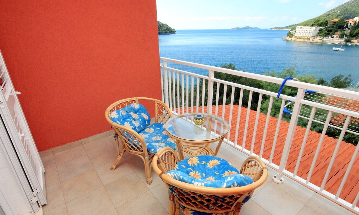Brna Apartment | One bedroom apartment near beach Brna, Korčula (A-574-b)