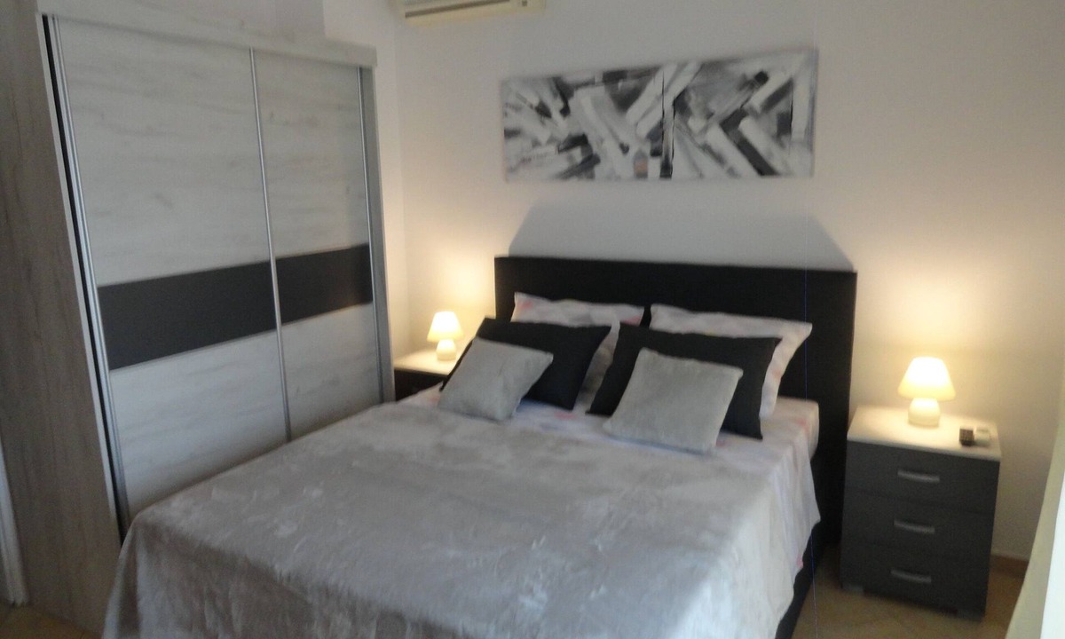 Brodarica Apartment | One bedroom apartment near beach Brodarica, Šibenik (A-4195-c)