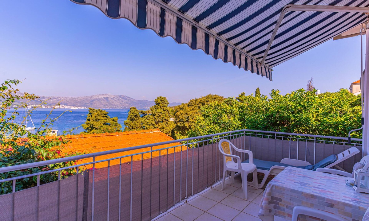 Cove Tri Zala (Zrnovo) Apartment | One bedroom apartment near beach Korčula (A-9321-a)